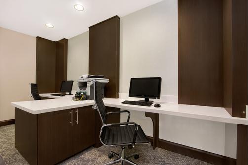 Wingate by Wyndham Richardson - Richardson - Business center