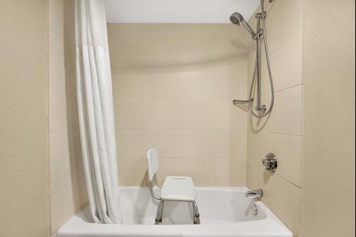 Wingate by Wyndham Richardson - Richardson - Bathroom