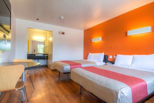 Motel 6 San Diego Chula Vista - Chula Vista - Bedroom