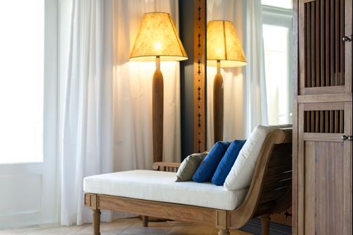 Paradise Cove Boutique Hotel - Cap Malheureux - Bedroom