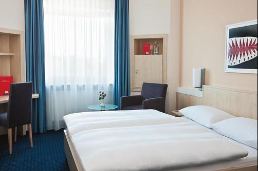 InterCityHotel Ulm - Ulm - Bedroom