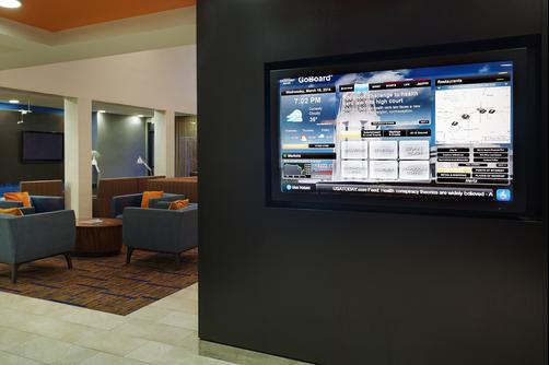 Courtyard by Marriott Chicago St Charles - Saint Charles - Living room