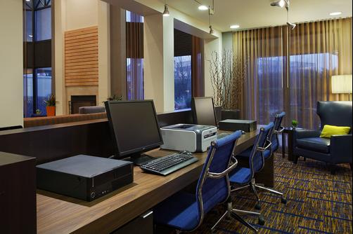 Courtyard by Marriott Chicago St Charles - Saint Charles - Business center