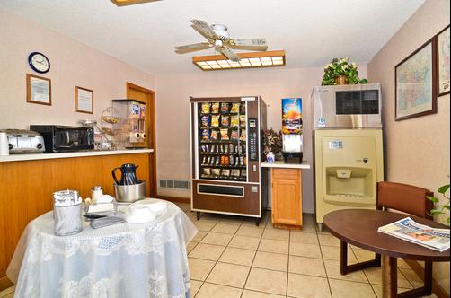 Americas Best Value Inn - Grain Valley/I-70 Exit 24 - Grain Valley - Restaurant