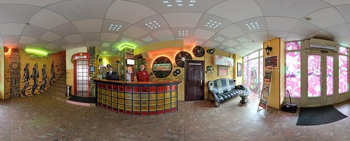 Liverpool - Donetsk - Front desk
