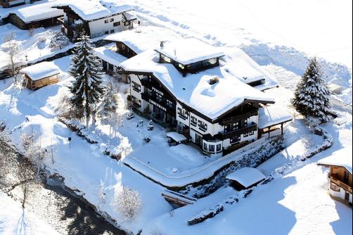 Garni Hotel Pension Zimmermann - Kitzbühel - Outdoors view