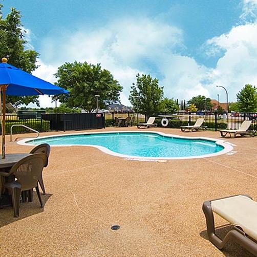 Magnuson Hotel Fossil Creek - Fort Worth - Pool