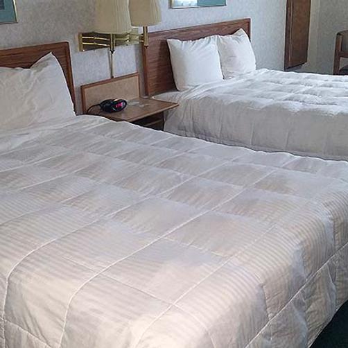 Washington Square Hotel - Tigard - Bedroom