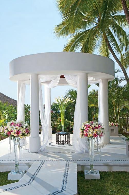 Sunscape Dorado Pacifico Ixtapa Resort & Spa All Inclusive - Ixtapa - Attractions