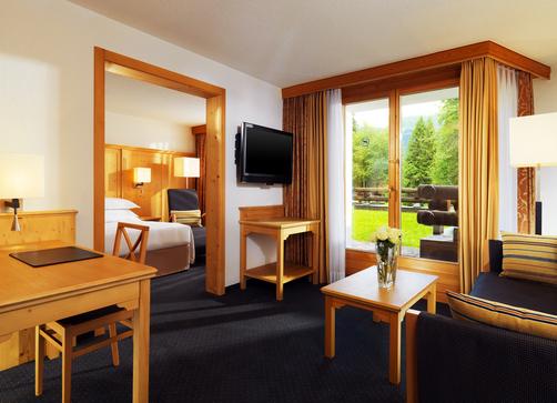 Sheraton Davos Hotel Waldhuus - Davos - Bedroom