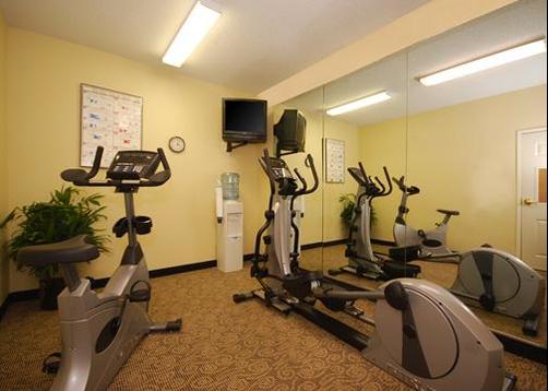 Mainstay Suites Brentwood - Brentwood - Gym
