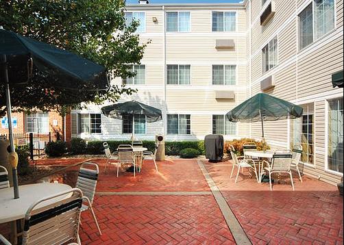MainStay Suites Greenville Airport - Greer - Balcony