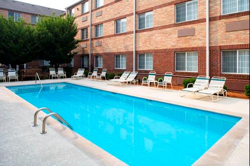 Mainstay Suites Brentwood - Brentwood - Pool