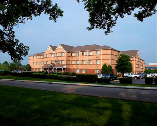 Mainstay Suites Brentwood - Brentwood - Building
