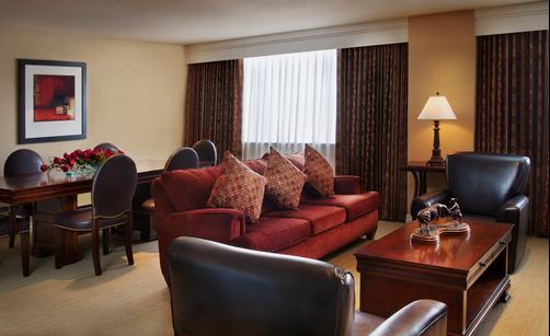 Sheraton Oklahoma City Downtown Hotel - Oklahoma City - Bedroom
