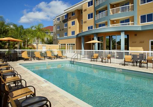 Courtyard by Marriott Tampa Oldsmar - Oldsmar - Pool