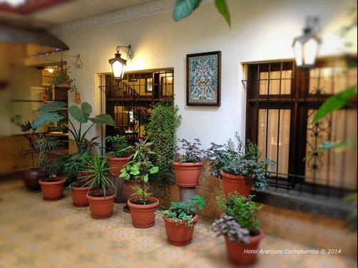Hotel Aranjuez Cochabamba - Cochabamba - Building