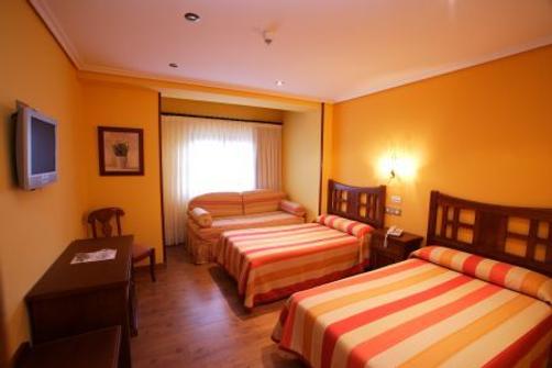 Complejo San Marcos Posada Spa - Santillana del Mar - Bedroom
