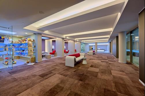 Ramada Bucharest Parc - Bucharest - Lobby