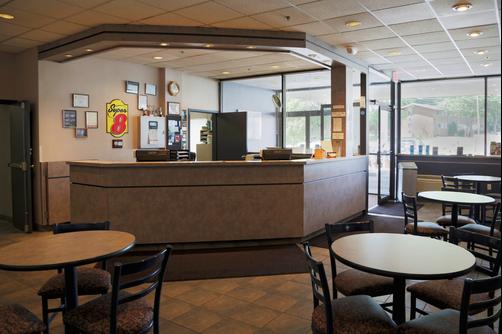 Super 8 Liverpool/ Syracuse Area - Liverpool - Lobby