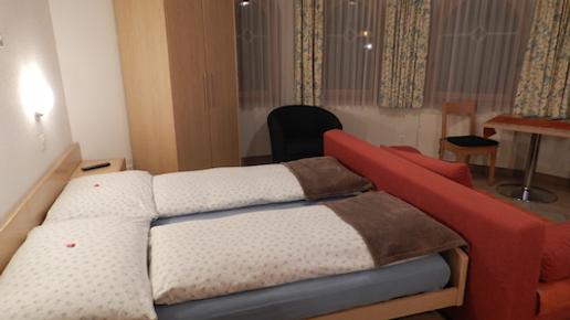 Pension Moonlight - Saas Grund - Bedroom