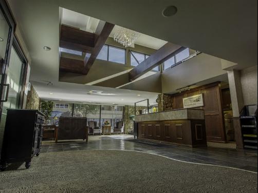 Thompson Hotel - Kamloops - Lobby
