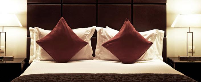 Millennium & Copthorne Hotels at Chelsea Football Club - London - Bed