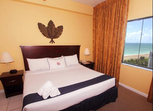 Casablanca Condominiums - Miami Beach - Bed
