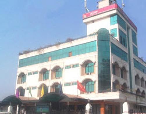 Hotel Ajay International - Allahabad - Building