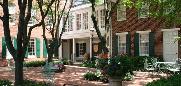 1840s Carrollton Inn - Baltimore - Building