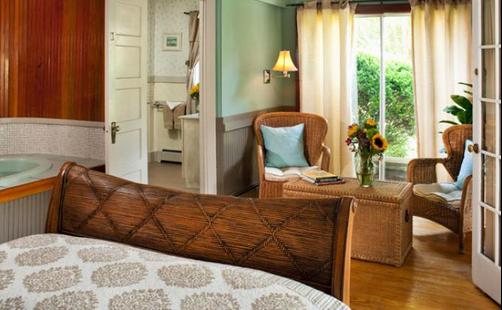 Abbey's Lantern Hill Inn - Ledyard - Bedroom