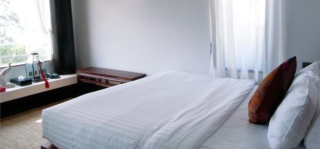 Sutra Beachfront Boutique Hotel - Patong Beach - Bedroom