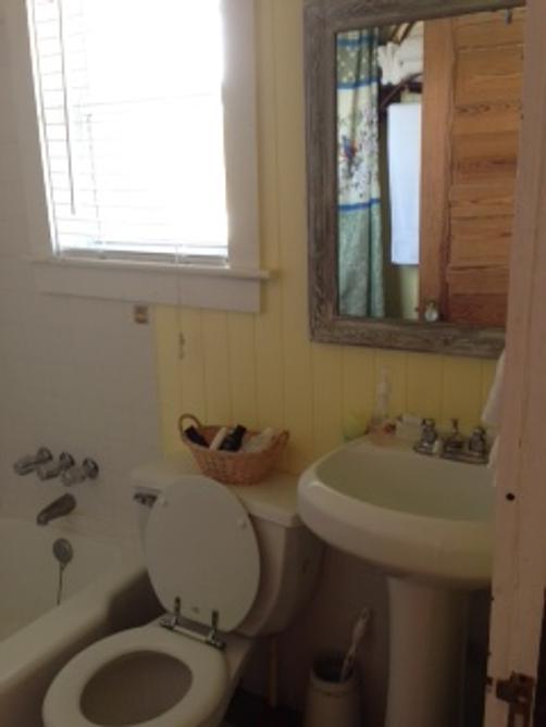 Fig Tree Inn - Jacksonville Beach - Bathroom