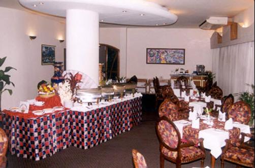 Hotel Lake Castle - Dhaka - Restaurant