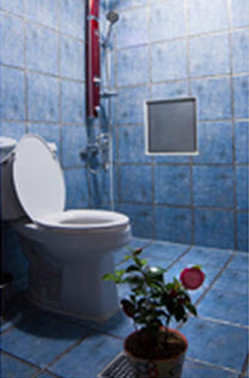 Camellia Hotel - Wanju - Bathroom