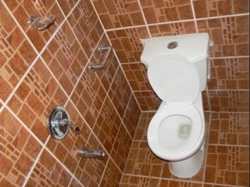 Pitcher Plant Farm - Malaybalay - Bathroom