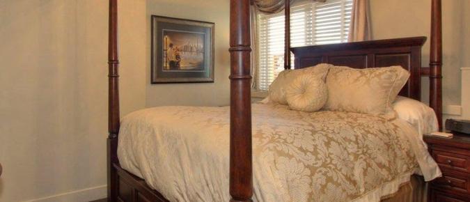 The Hopeless Romantic B And B - Kelowna - Bedroom