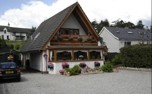 Glenavon House - Newtonmore - Building
