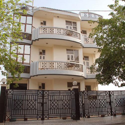 The Blooms Hotel - Gurgaon - Building
