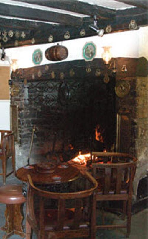 The Half Moon Inn - Beaworthy - Restaurant