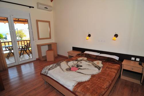 Four Season Villas - Skála Rachoníou - Bedroom