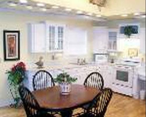 A Touch of Country Bed & Breakfast - New Iberia - Kitchen