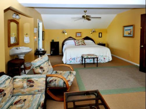 Sea Breeze Manor - Gulfport - Bedroom