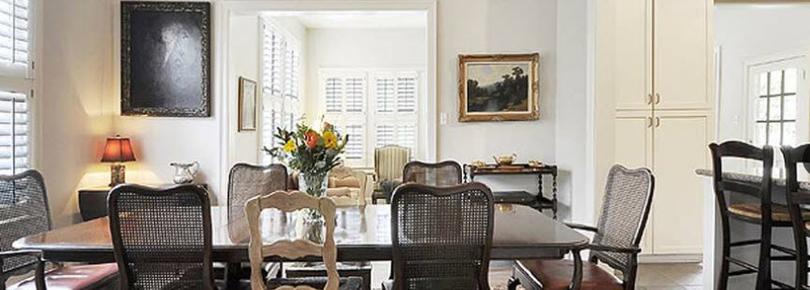 Adams House - Austin - Living room