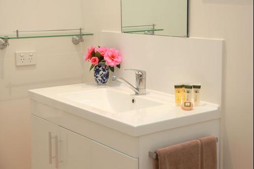 Avoca House & Cottage Accommodation - Wollombi - Bathroom