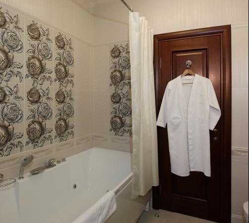Пирамид-Отель - Nakhodka - Bathroom
