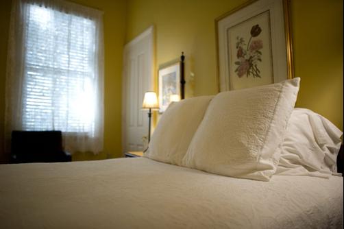 Old Village Post House - Mount Pleasant - Bed