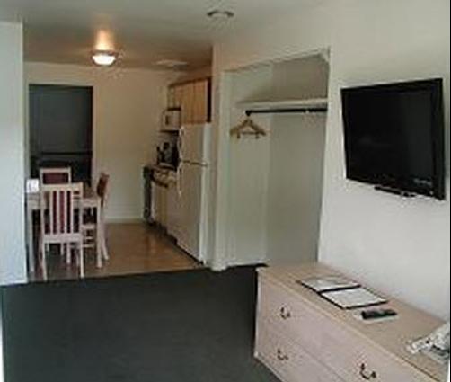 Darnell's Lake Resort - Chelan - Kitchen