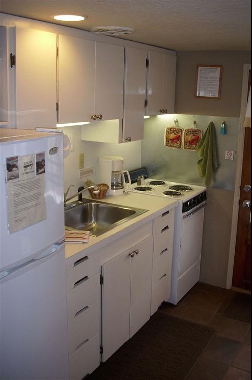 The Anchorage Cottages - Long Beach - Kitchen