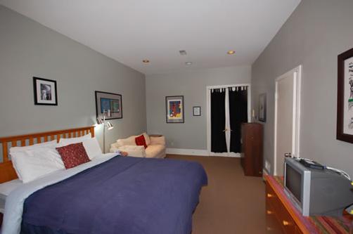 Meridian Manor - Washington - Bedroom